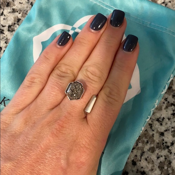 Kendra Scott Jewelry - Kendra Scott ring